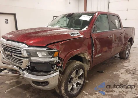 2022 Ram 1500 Laramie 4X4 5'7 Box z USA, uszkodzony, nr VIN 1C6RRFJG0NN269855